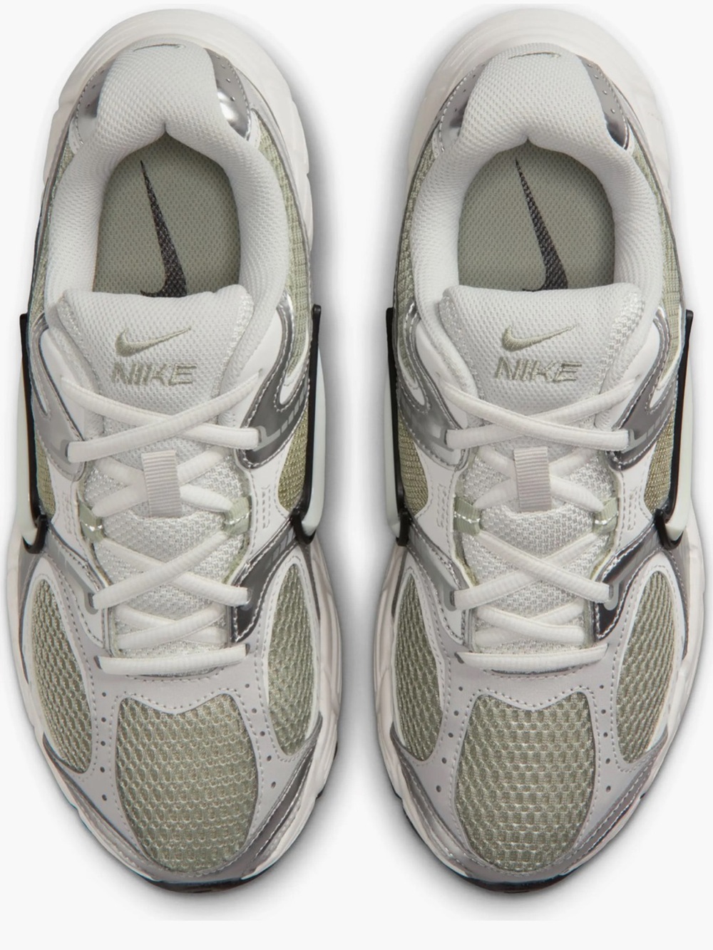 Nike V5 RNR Sneaker - Picture 4 of 6
